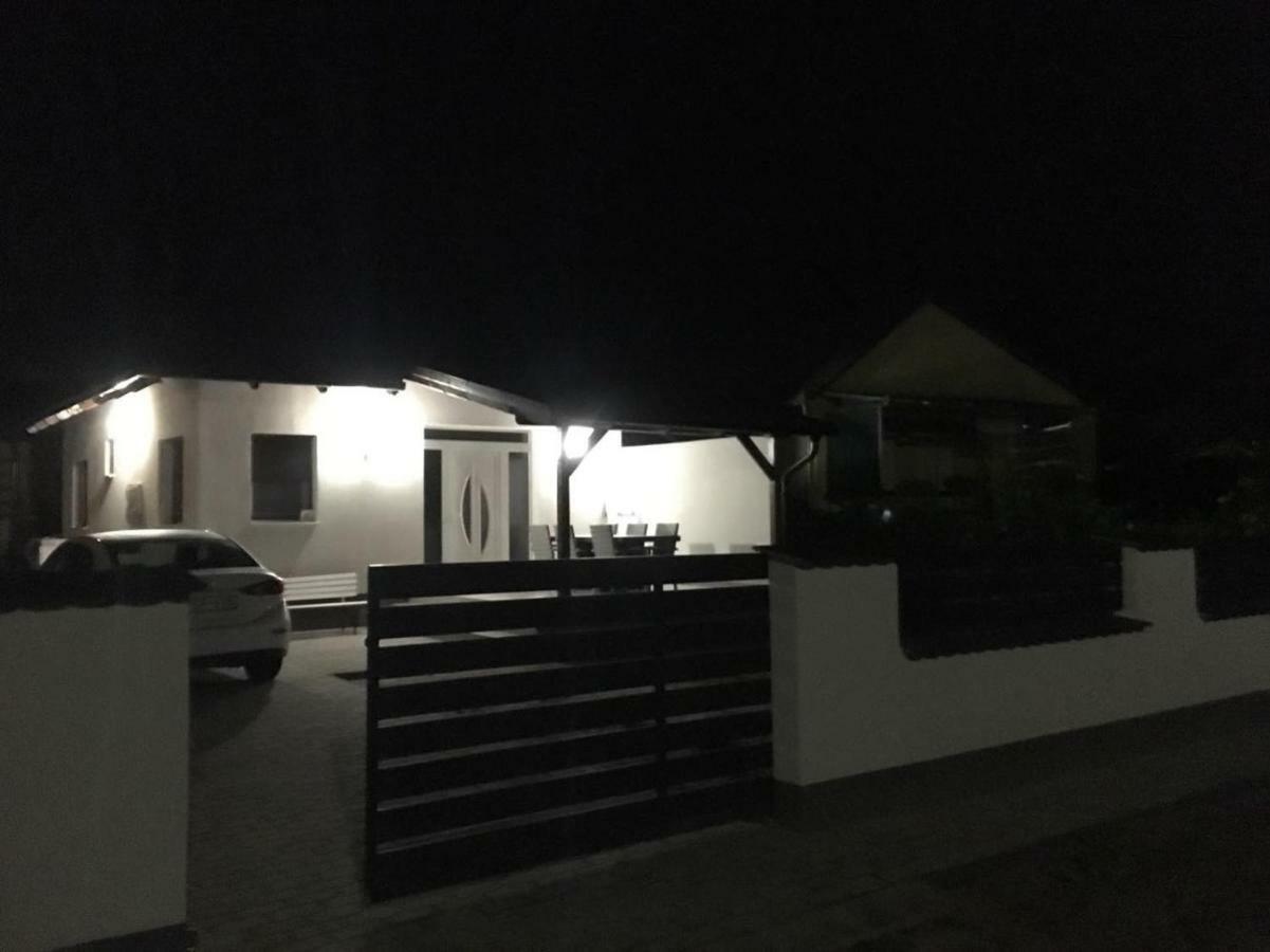 Tisza Dream Apartman Tiszakecske Bagian luar foto